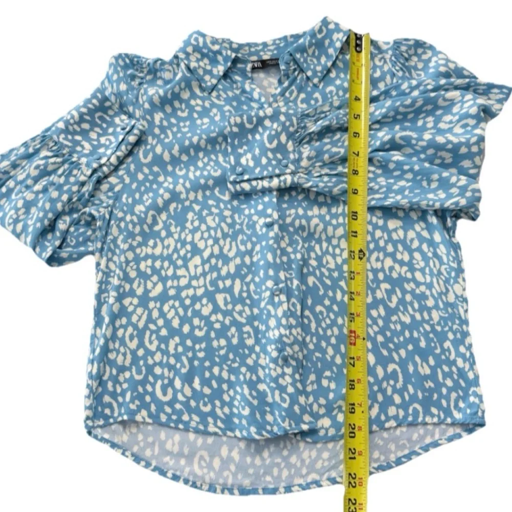 ZARA Blue Leopard Print Puff Sleeve Button Blouse Small